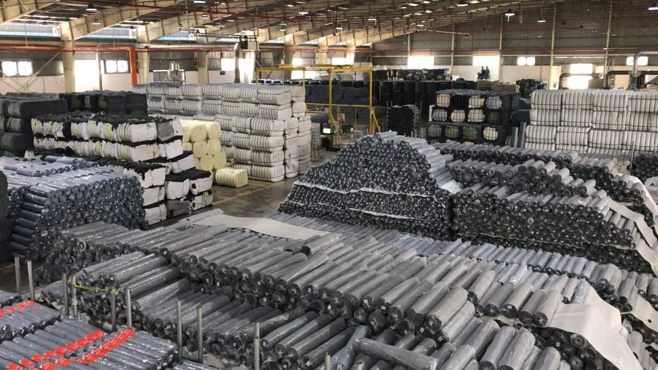 Nhà máy sản xuất thảm bảo vệ sàn
